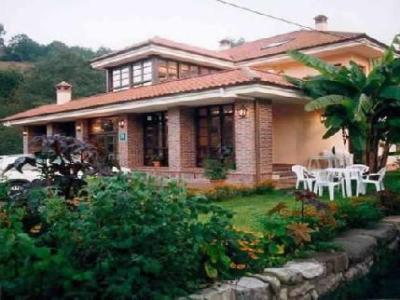 本祖雅酒店 Villanueva de Ardisana 外观 照片